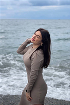 Single Ukrainian lady snezhana from lutsk with Black hair age 34 photo-6