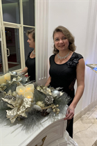 Dating ukrainian girl natalia from simferopol with White Grey hair age 42 photo-2