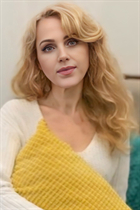 Date ukrainian tatiana from dnepr with Blonde hair age 51 photo-23