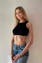 Lovely Ukrainian girl krystyna from kiev with Blonde hair age 20 photo-5