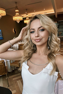 Ukrainian wife from khmelnytskyi sveta with Blonde hair age 29