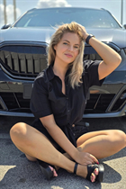 Perfect woman anna from naples with Blonde hair age 31 photo-3