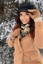 Chica de los angeles kateryna con pelo Marrón oscuro y edad 33 photo-43