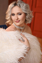 Pretty girl julia from chicago with Blonde hair age 39 photo-6