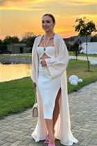 Gorgeous Ukrainian bride diana from tyachiv with Dark Brown hair age 31 photo-10