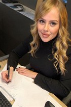 Mariée allemande yelizaveta de munich avec Blond cheveux 25 ans photo-9