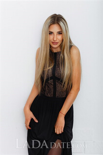 Beautiful Ukrainian bride angelina from nikolaev with Blonde hair age 31