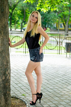 Ukrainian woman for dating valeria from nikolaev with Blonde hair age 30 photo-1