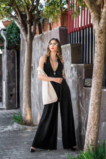 Russian brides in bikini darya from milano with Light Brown hair age 35