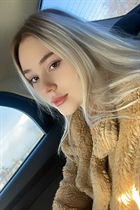 Beautiful woman of Ukraine viktoriia from odessa with Blonde hair age 21 photo-5