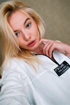 Date ukrainian natali from nice with Blonde hair age 28 photo-4