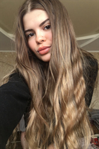 Ukrainian single woman valeria from kharkov with Light Brown hair age 23 photo-4