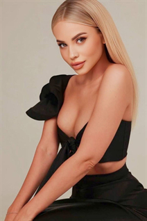 Ukrainian bride bohdana from kyiv with Blonde hair age 34