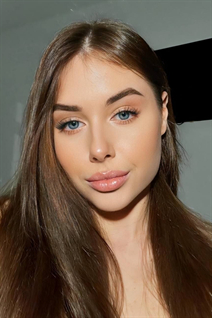 Superbe femme ukrainienne vita de ivano-frankovsk aux cheveux Chatain clairs, age 23