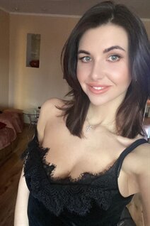 Hot russian women for marriage yulia from kiev with Black hair age 31