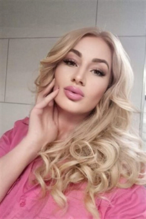 szczecin mariée tatyana avec Blond cheveux, âge 45