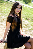 Stunning Ukrainian woman inna from nikolaev with Dark Brown hair age 28 photo-4