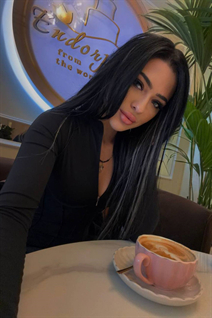 Mujer ucraniana para matrimonio julia de zaporizhzhia con pelo Negro y edad 27