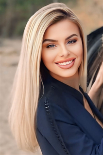Dating a romanian woman tatiana from bucharest with Blonde hair 33 years old