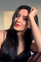 Superbe mariée ukrainienne yanina de kyiv avec Noirs cheveux, âge 38 photo-8