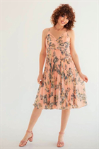 Ukrainian woman for dating oksana from odessa with Dark Brown hair age 50 photo-2