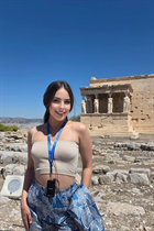 Dating a german girl varvara from berlin with Light Brown hair 20 years old photo-47