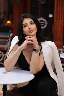 Ukrainian woman for marriage irina from odessa with Dark Brown hair age 39
