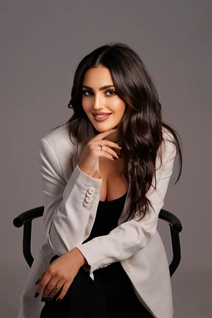 Femme parfaite anastasia de zurich avec Brunette cheveux, âge 20