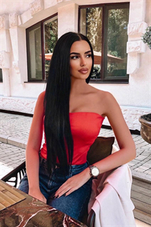 Ukrainian girl for marriage karina from odessa with Black hair age 31 photo-2
