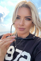 Dating a german girl irina from berlin with Blonde hair 41 years old photo-52