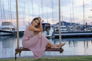 Jolie fille tetiana de miami avec Chatain clairs cheveux, âge 40 photo-23