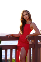 Mariée de bodrum alexandra avec Chatain clairs cheveux, âge 36 photo-6