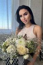 Ukrainian woman iuliia from kiev with Black hair age 44 photo-29