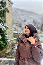 venice bride alla with Black hair age 46 photo-13