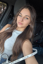 Beautiful woman of ukrainian anastasia from kharkov with Dark Brown hair age 19 photo-4