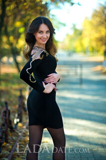Ukraine mail order bride marina from kherson with Dark Brown hair age 34