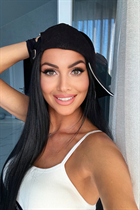 Hermosa chica ucraniana yuliia de lviv con pelo Negro y edad 43 photo-1