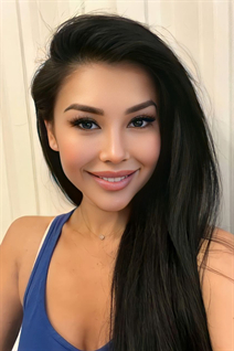 Novia de almaty anel con pelo Marrón oscuro y edad 36