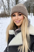 Mujer perfecta olga de warsaw con pelo Rubio y edad 39 photo-2