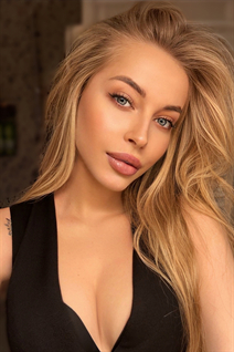 Pretty girl varvara from krakow with Blonde hair age 19