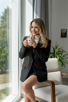 Beautiful woman of Ukraine dariia from odessa with Light Brown hair age 31 photo-13