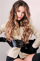 Femme ukrainienne de kiev karina avec Chatain clairs cheveux, âge 30 photo-2