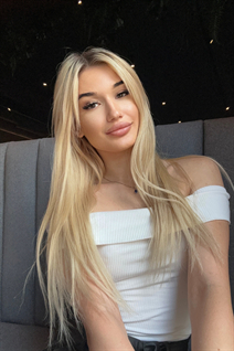 Ukrainian girl diana from kiev with Blonde hair age 23