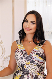 Ukranian mail order bride olga from kharkov with Black hair age 36