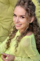 Dating a ukrainian woman yana from kiev with Light Brown hair age 37 photo-14