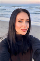 Stunning Ukrainian bride yanina from kyiv with Black hair age 38 photo-2