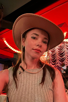 Pretty ukrainian girl marina from kiev with Dark Brown hair age 34 photo-22