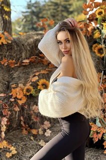 Fille célibataire ukrainienne liza de kiev avec Blond cheveux, âge 29