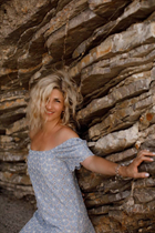 nice mariée nina avec Blond cheveux, âge 46 photo-15