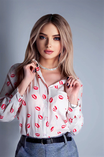 Épouse d'Ukraine marta de lviv avec Blond cheveux, âge 23